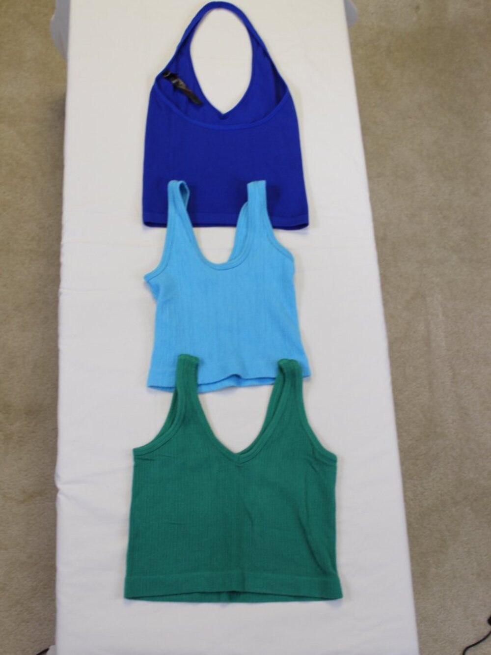 Out From Under UO Cropped Tank Bundle S Ribbed V Neck Halter Y2K - Picture 8 of 11
